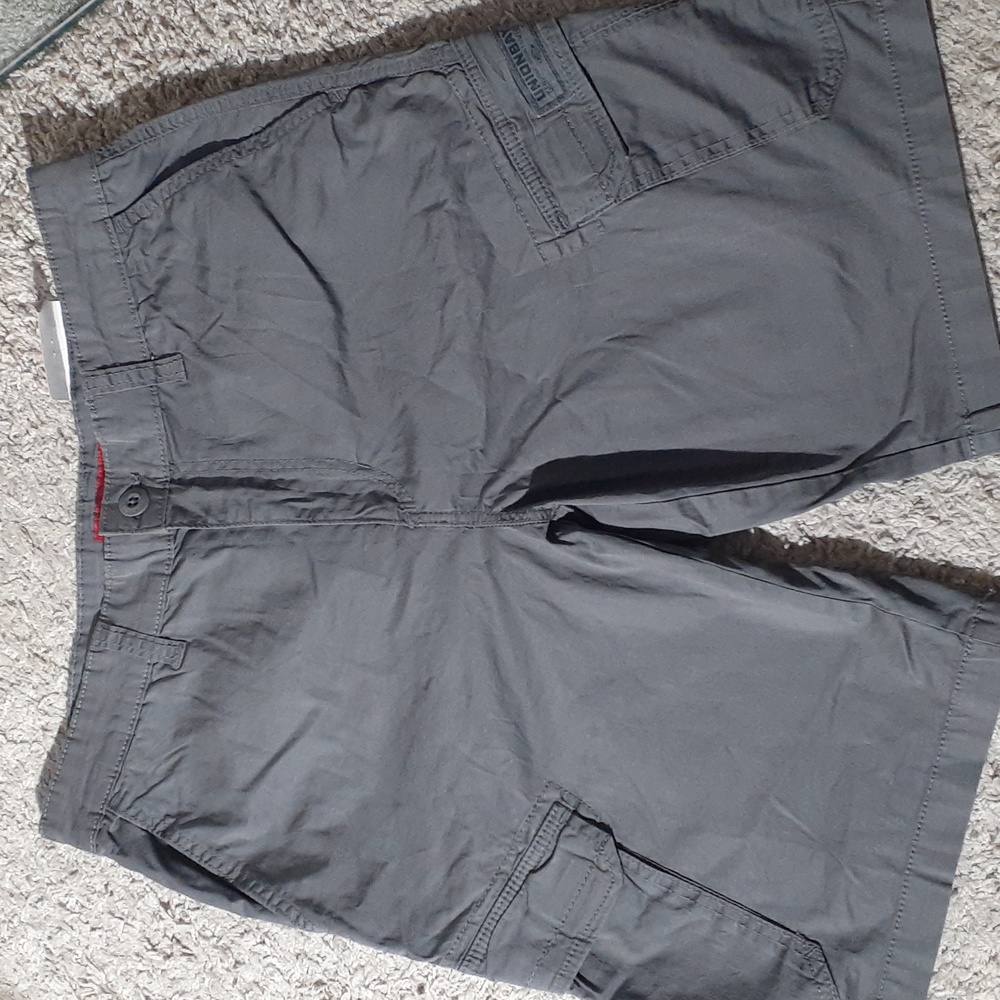 NWT Men's Union Bay Shorts - Size: 32 - Gray